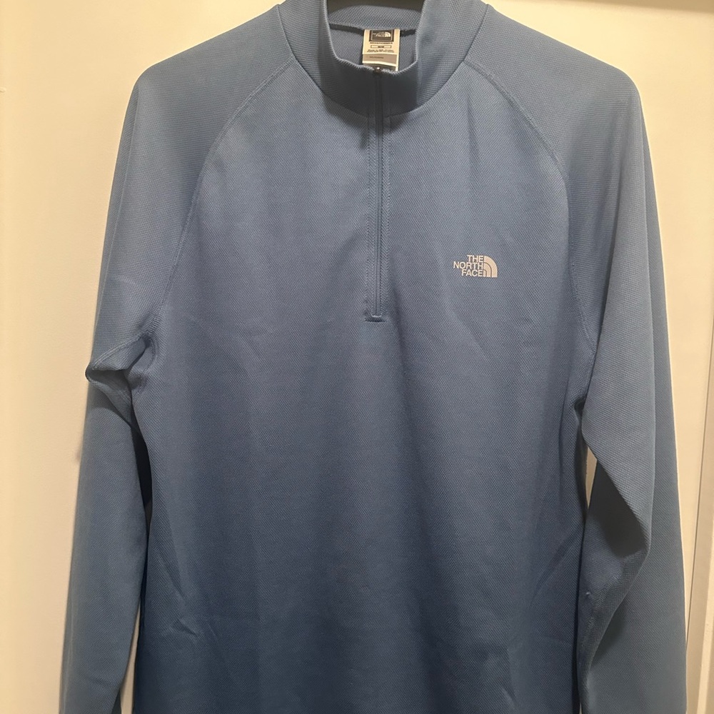The North Face Blue Quarter-Zip Pullover size Medium Vapor Wick